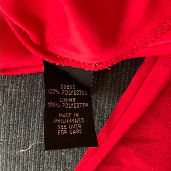 Red Dress - Picture 5 of 6